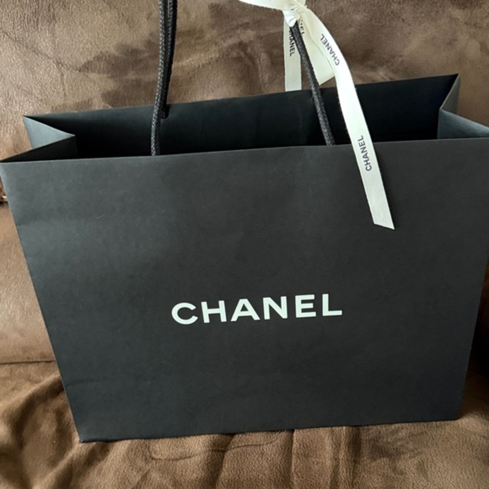 Large CHANEL Black Shopping bag with White Ribbon 17x13x7 inches
